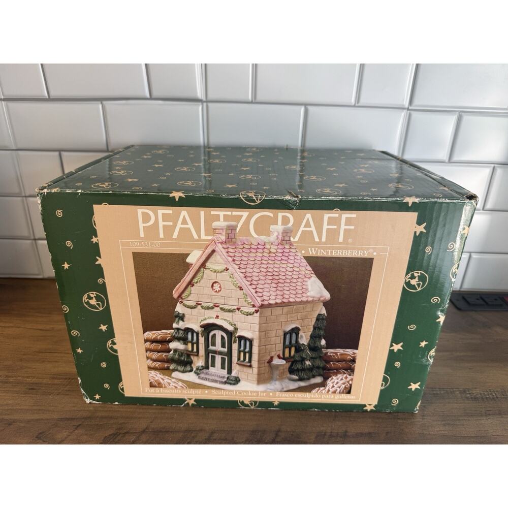 NEW Pfaltzgraff Winterberry Sculpted Cookie Jar